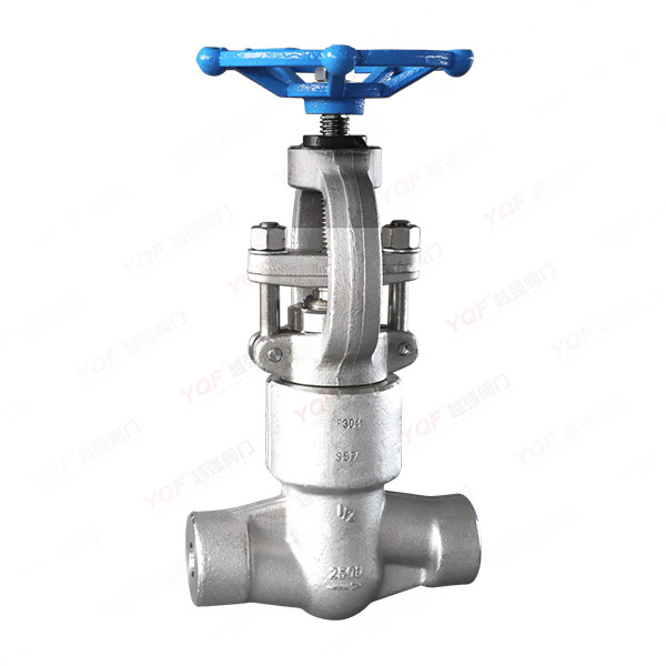 Forged steel self-sealing butt welding globe valve